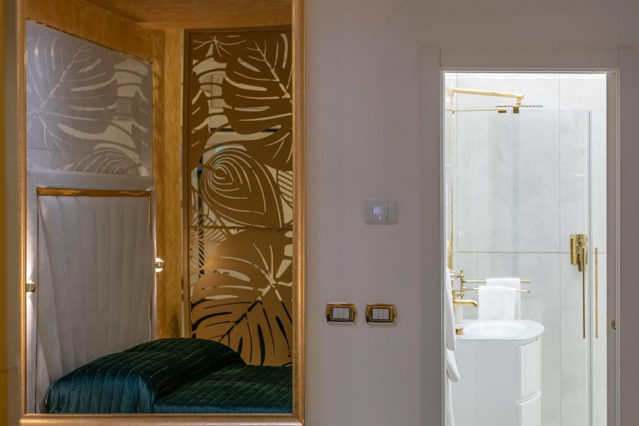 Fashion Apartment Gold Bologna With Jacuzzi & Car Garage Exterior foto